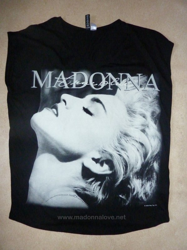 2009 H&M Madonna shirt True Blue (1)