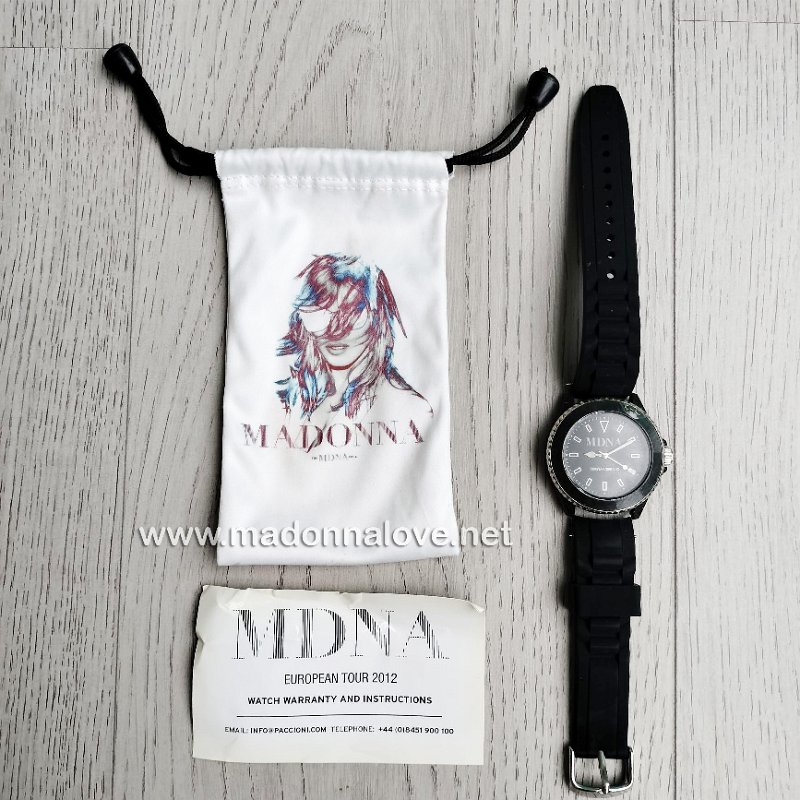 2012 - MDNA tour merchandise - VIP early entry package gift