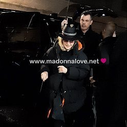 Madonna Artist Exit London Palladium - 09-02-2020(1)