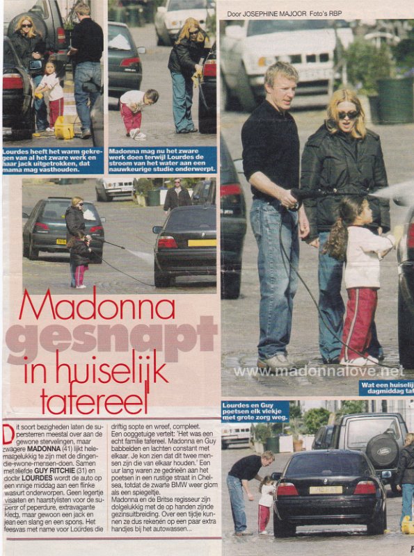 2000 - Unknown month - Prive - Holland - Madonna gesnapt in huishoudelijk tafereel