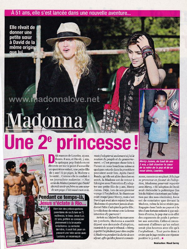 2010 - April - Public - France - Madonna une 2 princesse!
