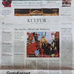 2015 - November - Berliner Morgenpost - Madonnas flirt mit der sunde