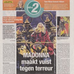 2015 - November - Het belang van Limburg - Holland - Madonna maakt vuist tegen terreur